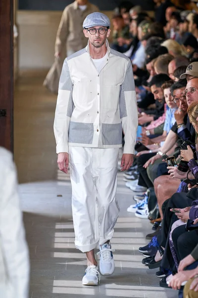 Look 42